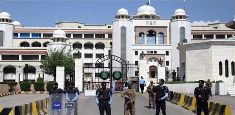 کرونا وائرس: وزیر اعظم آفس کا اسٹاف محدود، افسران کو گھر سے کام کرنے کی ہدایت