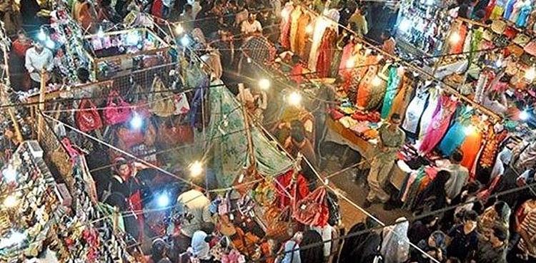 کورونا وائرس : پنجاب میں بڑے بازاروں کو بند کرنے کا فیصلہ