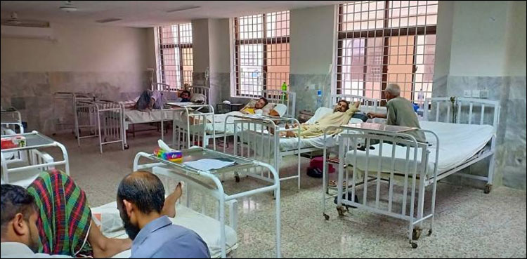 کورونا صورتحال میں بہتری،  وفاقی دارالحکومت میں زندگی معمول پر آنے لگی