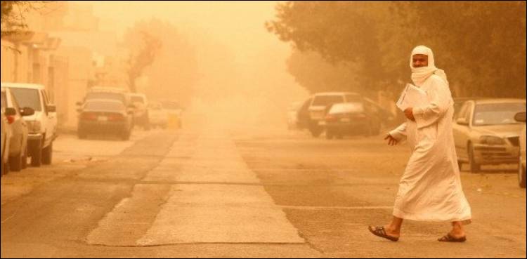 سعودی عرب میں قیامت خیز گرمی، درجہ حرارت 50 ڈگری تک جانے کا امکان