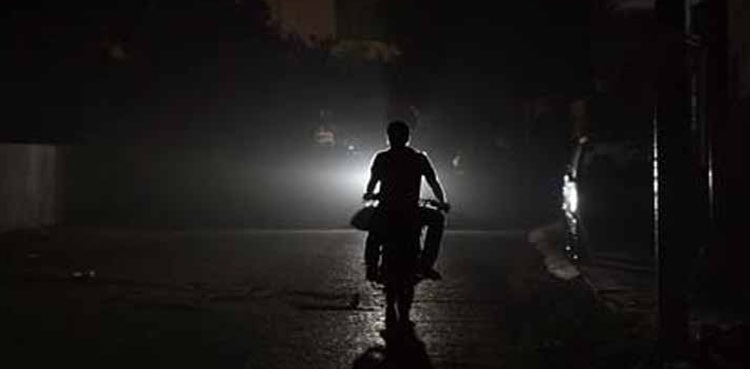 غیر اعلانیہ لوڈ شیڈنگ کا دائرہ کار کراچی سے سکھر تک پہنچ گیا