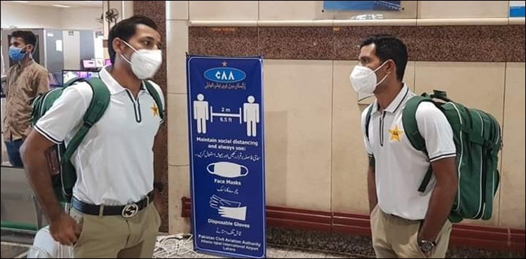 پاکستان کرکٹ ٹیم کا تیسرا گروپ انگلینڈ کے لیے روانہ
