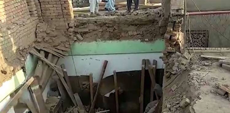 مریدکے میں مکان کی چھت گرنے سے 5 افراد زخمی