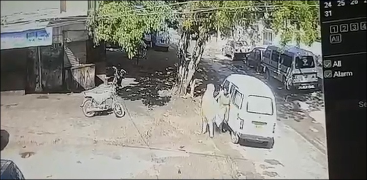 کراچی میں خاتون سے لوٹ مار، بچانے کے لیے آنے والا شہری گولی سے زخمی