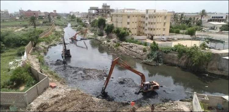 کراچی کے 3 بڑے نالوں کی صفائی کا کام مکمل