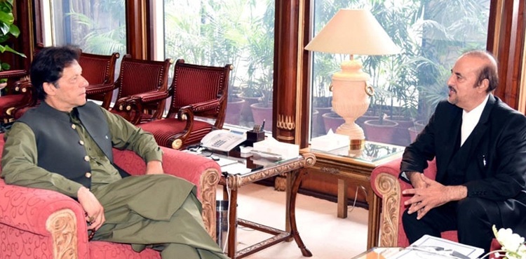 وزیراعظم عمران خان کا بابر اعوان سے رابطہ