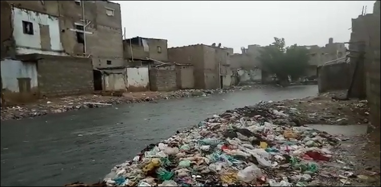 کراچی میں نالوں کی صفائی کے لیے تجاوزات ہٹانے کا فیصلہ
