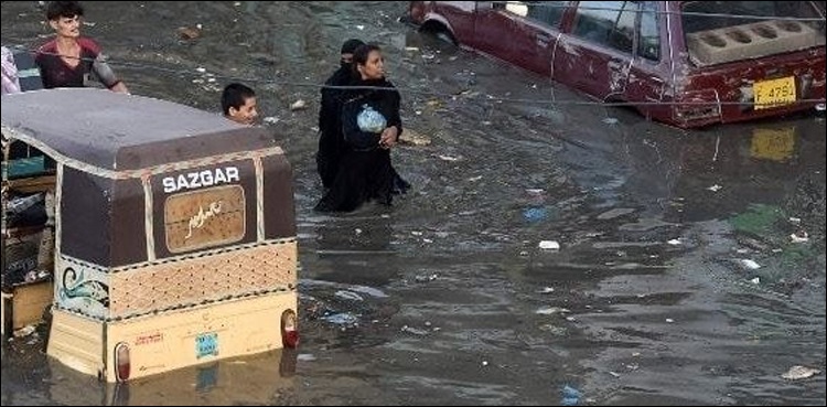 کراچی میں طوفانی بارش18 افراد کی جان لے گئی