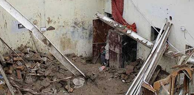 چکوال:بارش کے باعث چھت گرنے کے 2 واقعات، 8 افراد جاں بحق