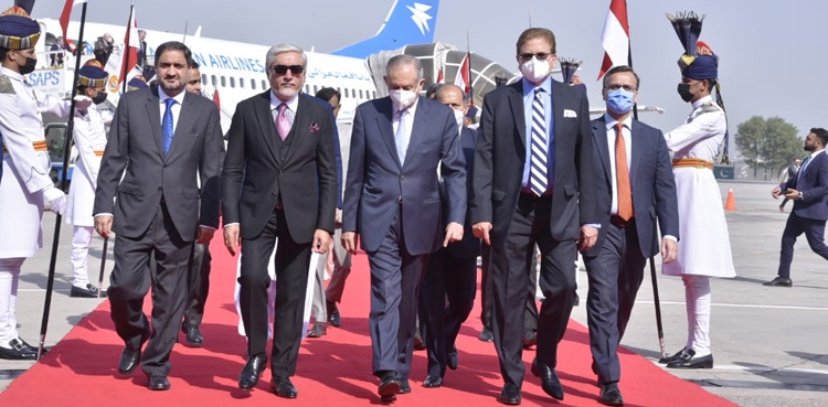 افغان مفاہمتی کونسل کے چیئرمین 3 روزہ دورے پر اسلام آباد پہنچ گئے