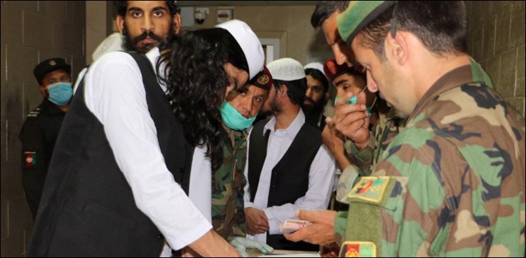 افغان حکومت نے طالبان قیدیوں کا گروپ رہا کردیا