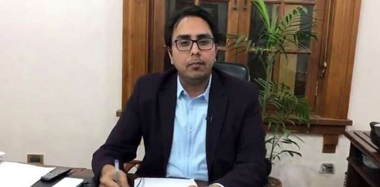 یہ ڈیزل کون پی گیا ہے؟ لسی سمجھ کر؟ شہباز گل کا طنز