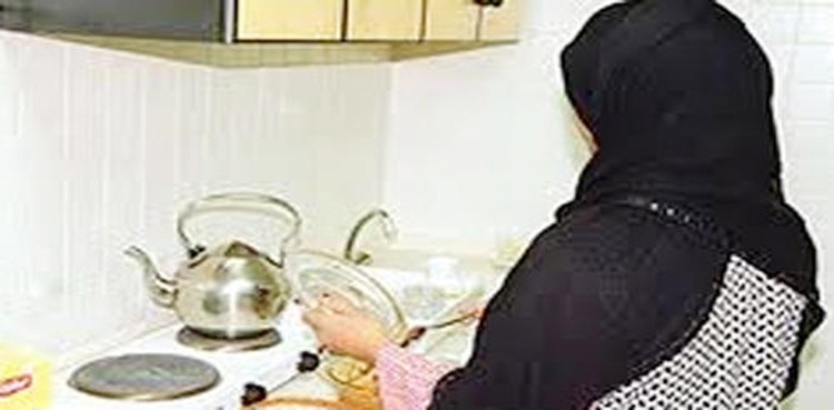 ملازمہ نے کھانے میں بےہوشی کی دوا ملا کر گھر کا صفایا کردیا