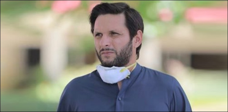 عبرت ناک شکست کے بعد کھلاڑیوں کو آفریدی کا مشورہ