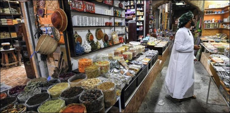 عمان میں بھی پانچ فی صد ٹیکس عائد