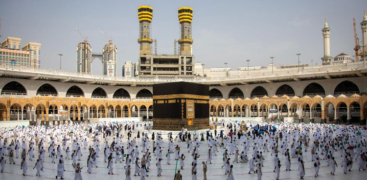 کورونا ویکسین لگانے سے متعلق پاکستانی حج اور عمرہ زائرین کیلئے اہم خبر