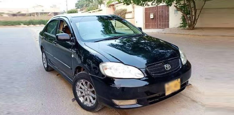کراچی : ڈیفنس میں بلیک کرولا میں سوار تالا توڑ گروپ خوف کی علامت بن گیا