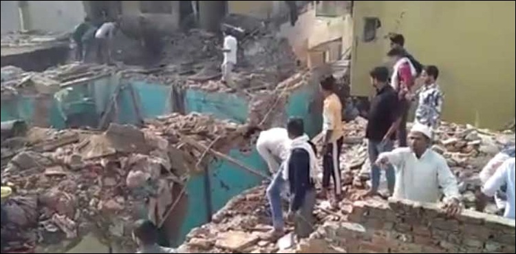 بھارت میں سلنڈر دھماکا، عمارتیں‌ زمین بوس، 2 افراد ہلاک