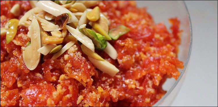 دیسی گھی کا گاجر کا حلوہ بنانے کی آسان ترکیب