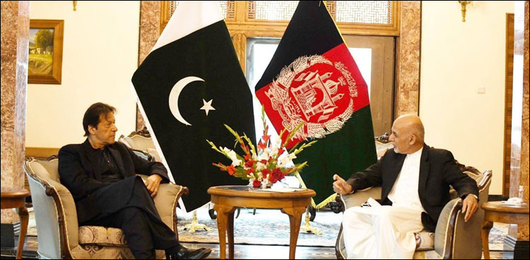 وزیر اعظم عمران خان اور افغان صدر اشرف غنی کے درمیان ون آن ون ملاقات