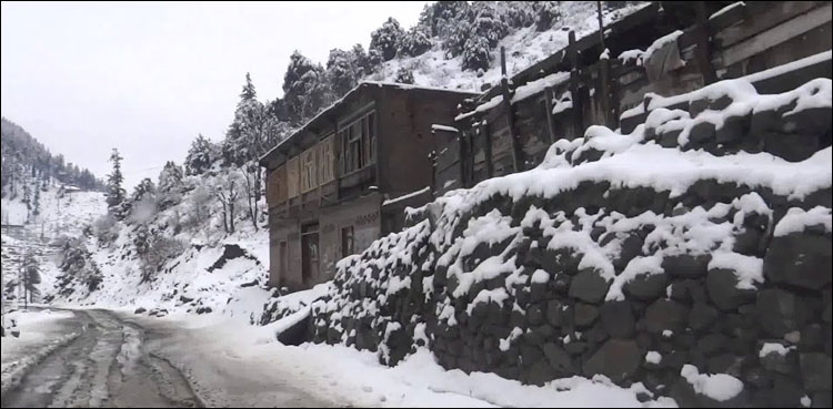 خیبر پختونخواہ میں بارش و برفباری: 2 خواتین زخمی، گھروں کو بھی نقصان
