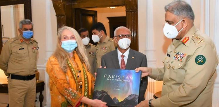 آرمی چیف سے پاکستان کا مثبت تشخص اجاگر کرنے والی ونیسا اوبرائن کی ملاقات