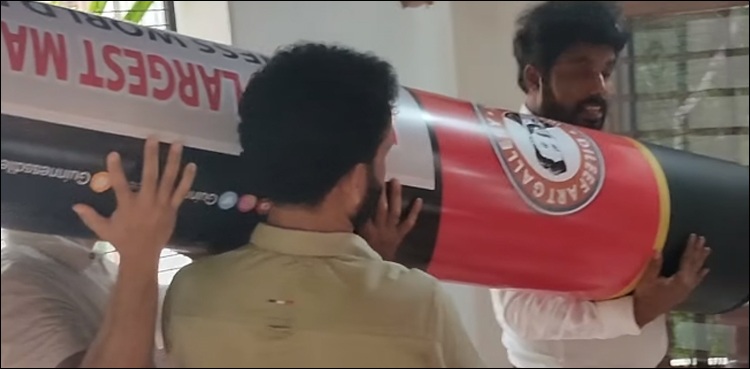 دنیا کا سب سے بڑا مارکر پین کس طرح تیار کیا گیا! ویڈیو دیکھیں