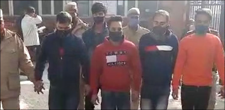 بھارت: بے روزگار نوجوانوں کو نوکری کا جھانسہ دے کر پیسے بٹورنے والے گرفتار