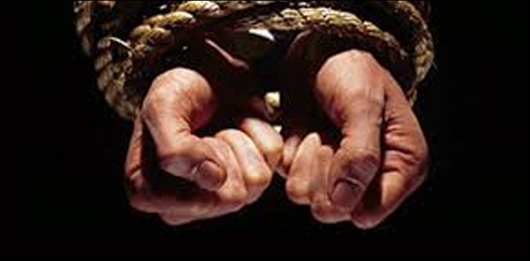 شکار پور : ڈاکوؤں نے مسافر وین سے 4 افراد کو اغوا کرلیا