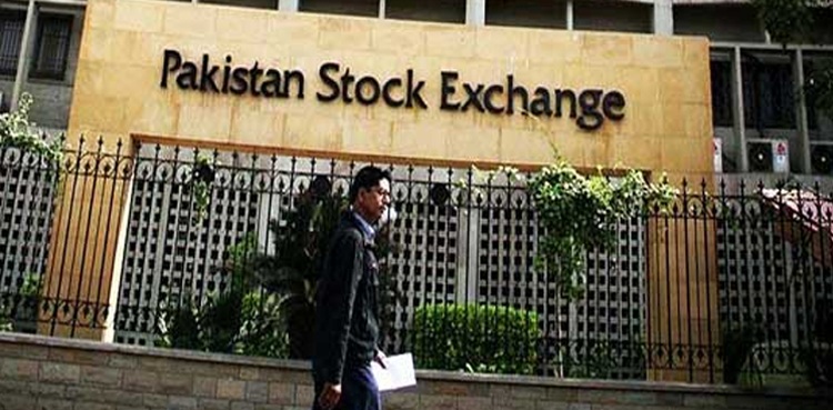 پاکستان اسٹاک مارکیٹ بلندیوں کا ریکارڈ بنانے کے بعد مندی کا شکار