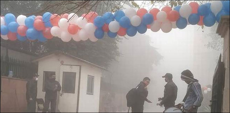 نئی دہلی میں سردی کا 15 سالہ ریکارڈ ٹوٹ گیا