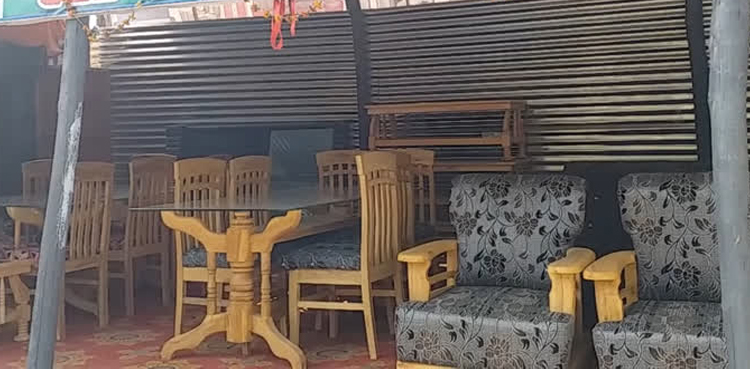 اپنے حق کیلئے خود سوزی کی کوشش کرنے والے نوجوان کی دکھ بھری داستان