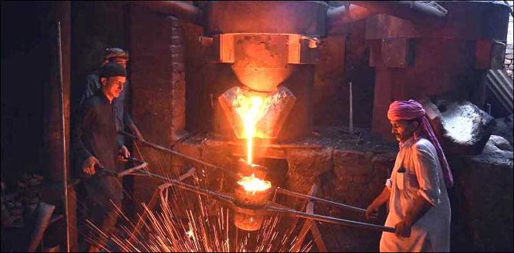 اسٹیل مل ملازمین کو بقایا جات کی ادائیگی کے ساتھ پلاٹ دینے کی سفارش
