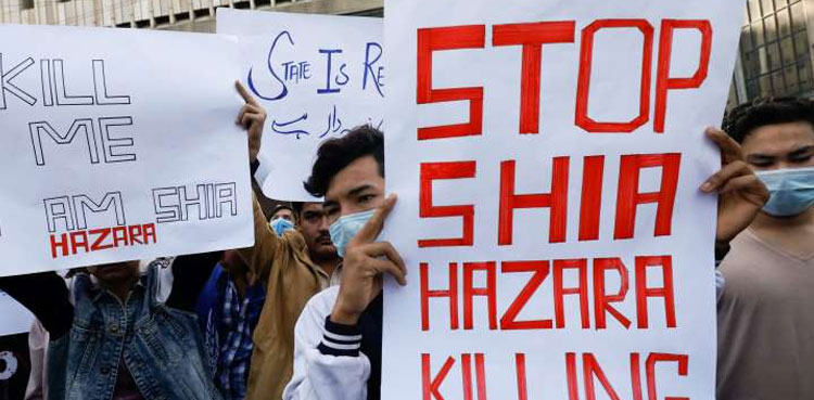 سانحہ مچھ کیخلاف کراچی کے مختلف مقامات پر دھرنا جاری ، راستے بند ، ٹریفک جام