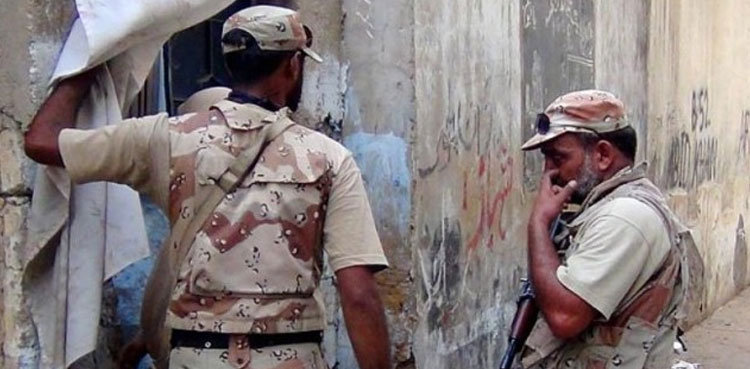 کراچی: رینجرز اورپولیس کی مشترکہ کارروائی، انتہائی مطلوب منشیات فروش گرفتار
