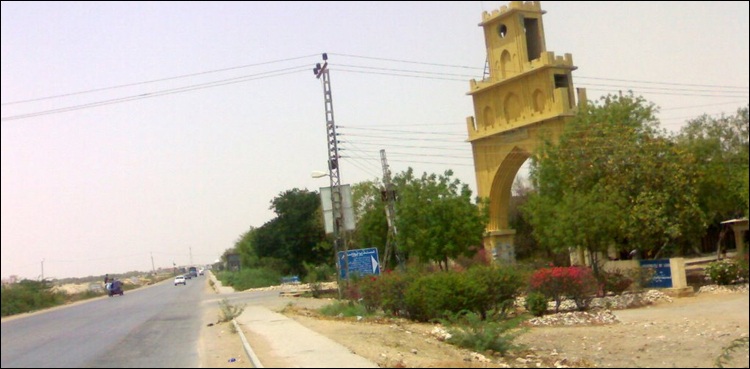 سندھ یونی ورسٹی کی زمین الاٹمنٹ کیس، عدالت نے ملزمان کو سزائیں سنا دیں