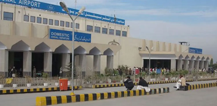 باچاخان ایئرپورٹ پر موبائل فون اسمگلنگ کی کوشش ناکام ، 103 قیمتی موبائل برآمد