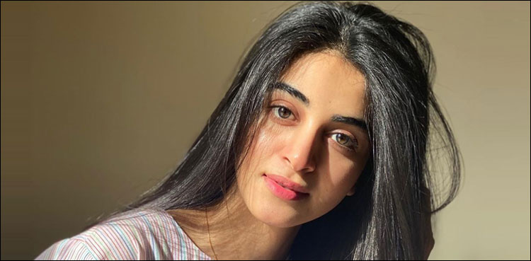 چمکتی ہوئی جلد کا راز کیا ہے؟