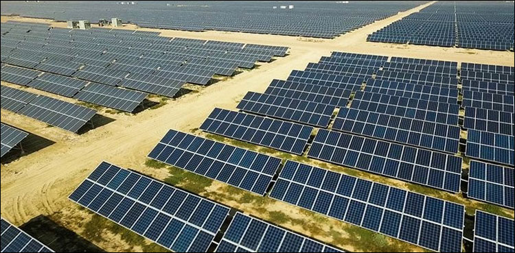 سولر پینل درآمد کرنے کی آڑ میں 72 ارب سے زائد پاکستان سے باہر منتقل