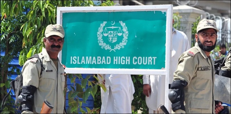 وکلا کی ہنگامہ آرائی، نمائندوں نے چیف جسٹس سے کردار ادا کرنے کی استدعا کر دی