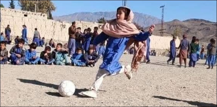 سوشل میڈیا پر گردش کرتی یہ تصویر کس کی ہے؟