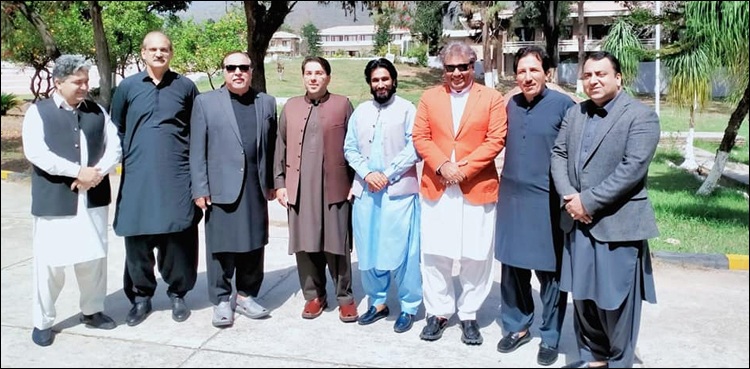 کراچی کے ناراض ایم پی اے  کو منانے کے لیے اسلام آباد میں اہم بیٹھک