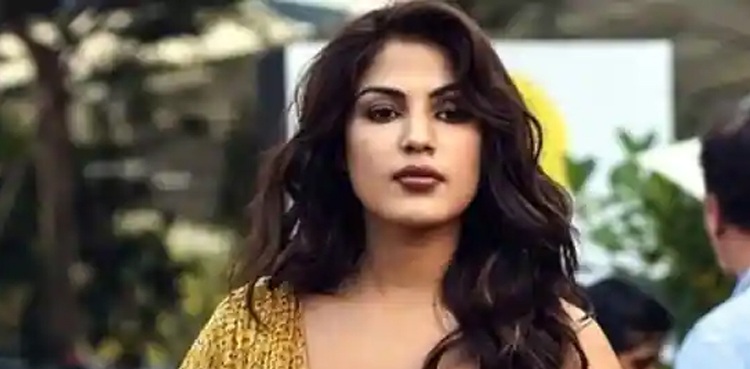 منشیات کیس میں ملوث ریا چکرورتی بھی بول پڑیں