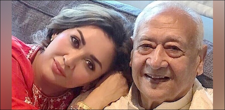 حنا درانی نے والد کی وفات پر جذباتی پیغام شیئر کردیا