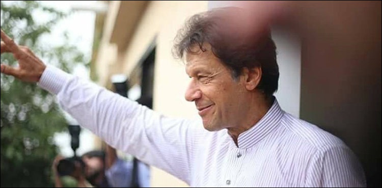 سینیٹ انتخاب : ‘کچھ گھنٹوں کے بعد فتح انصاف اور عمران خان کی ہوگی’