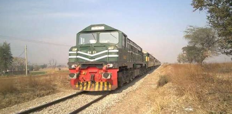 پچھلی حکومت میں پاکستان ریلوے میں 61 ملین روپے کا سامان چوری ہونے کا انکشاف