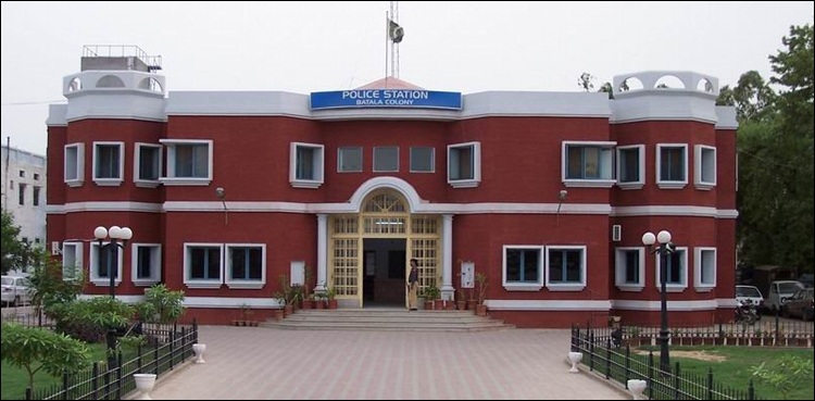 بیٹے کی لاش ملکھانوالا روڈ سے اٹھا لینا، پولیس اہل کار کی خاتون کو فون پر دھمکی
