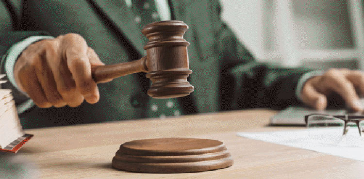 آپ غلط کام کیوں کرتے ہیں؟ چیف جسٹس کا ینگ ڈاکٹرز سے استفسار
