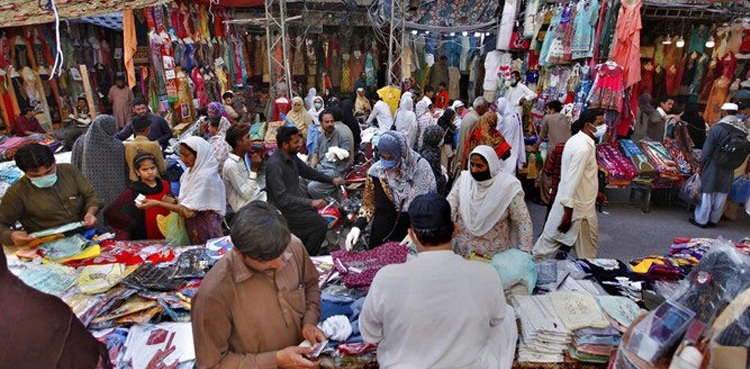پیٹرول کی قیمتوں میں بڑا اضافہ  ،  تاجروں کا ردعمل آگیا