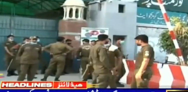 این اے 75 ڈسکہ میں ضمنی الیکشن: پولنگ اسٹیشن کے قریب سے 9اسلحہ بردار افراد گرفتار